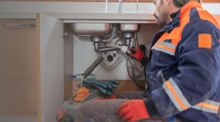 Professional slab leak plumber services in Oakford, IL